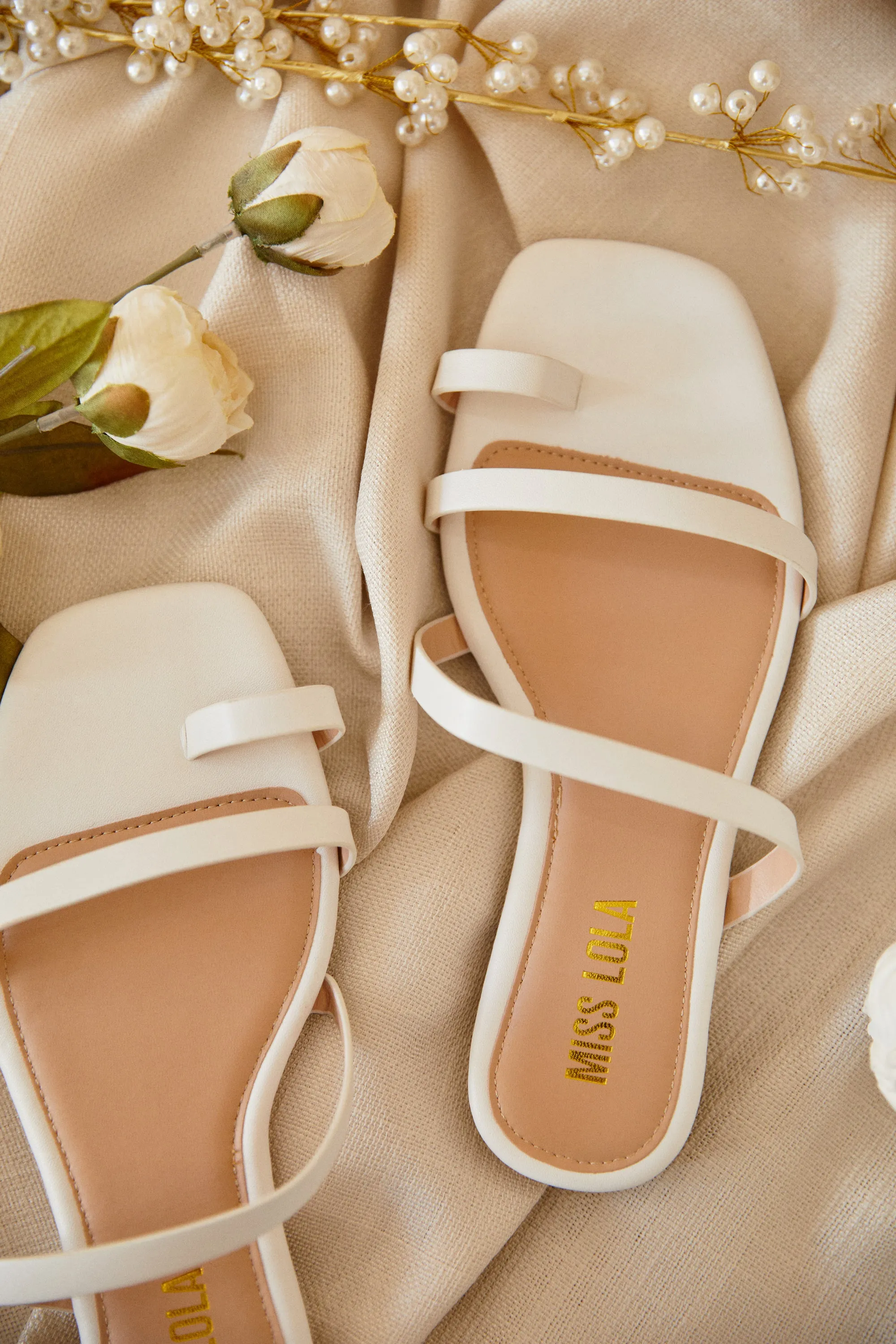 Dreamy Skies Slip On Flat Sandals - Nude