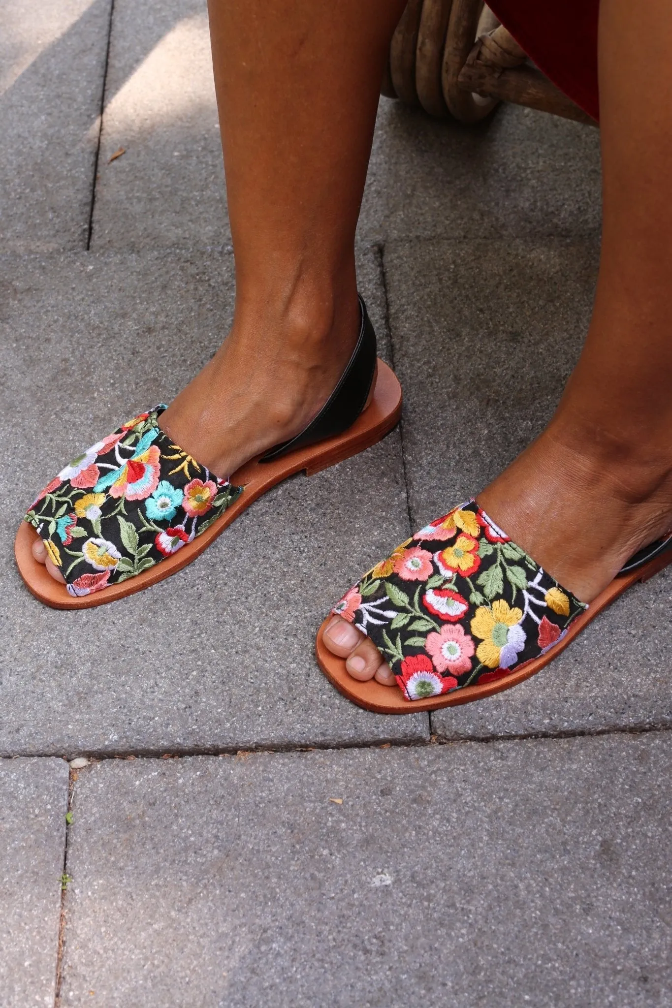 EMBROIDERED BLACK LEATHER SANDALS FRANCES