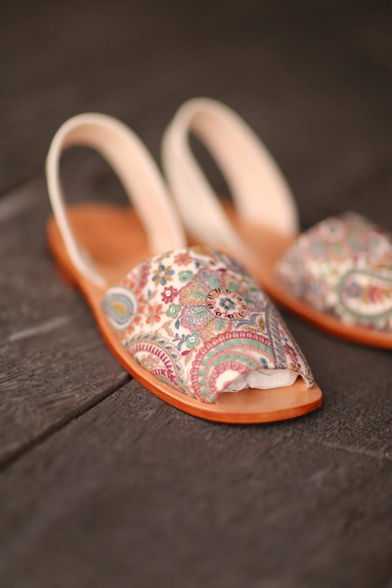 EMBROIDERED SILK SANDALS MARIE